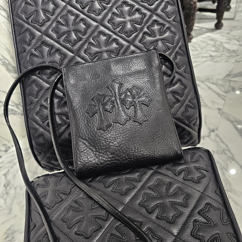 CHROME HEARTS Square Pocket 3 Cemetery Cross Leather Patch Shoulder Bag クロムハーツ スクエアポケット 3セメタリークロス レザーパッチ ショルダーバッグ