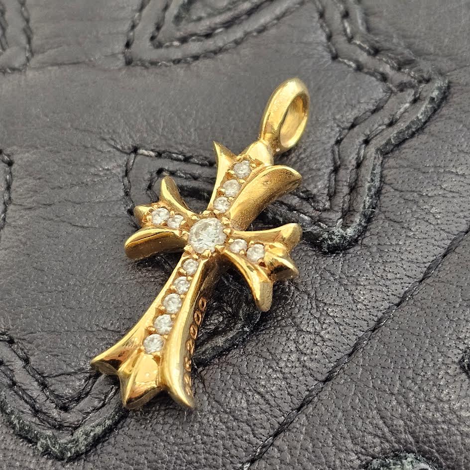 CHROME HEARTS 22K Tiny Fat Cross Pave Diamond Pendant Top クロムハーツ 22K タイニーファットクロス パヴェダイヤモンド ペンダントトップ