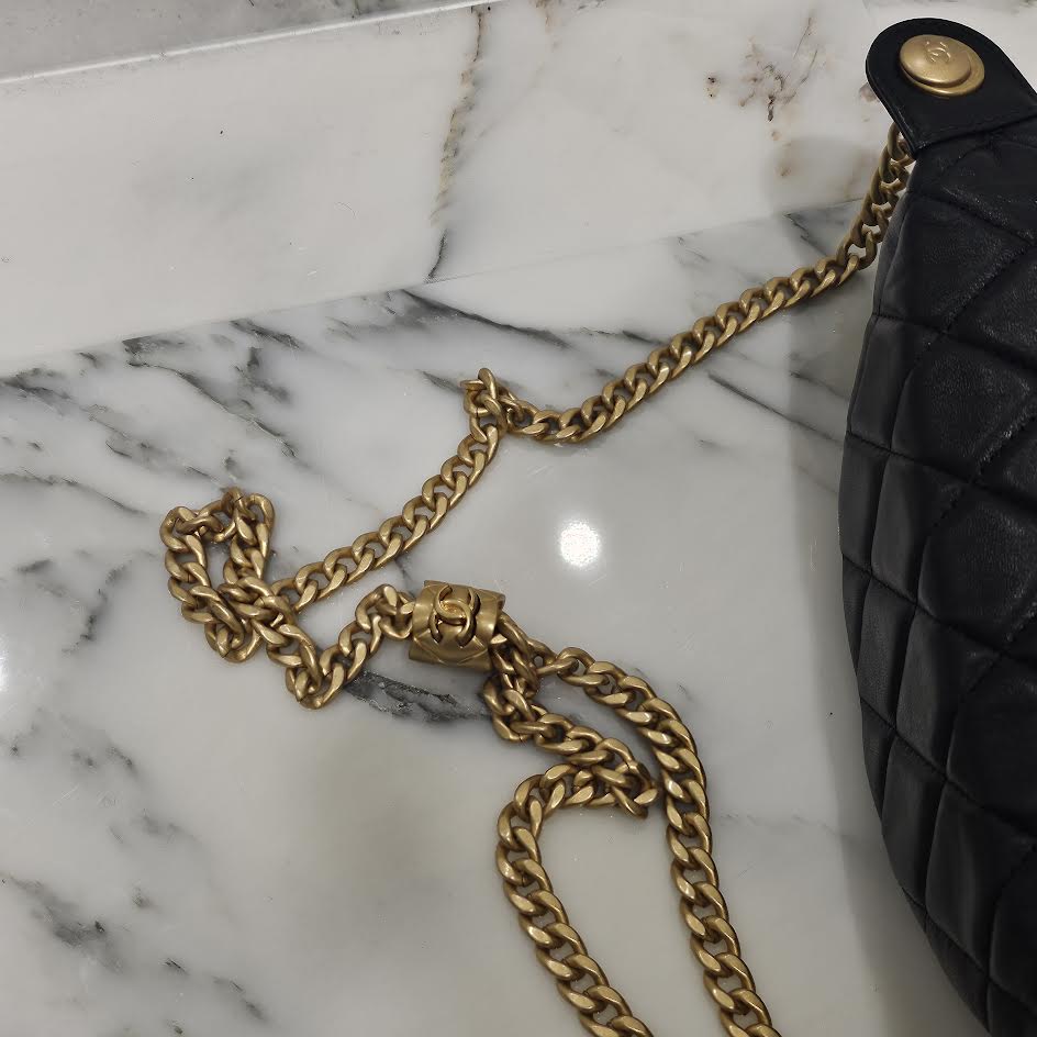 CHANEL 2024 Cruise Matelasse Coco Mark Caviar Skin 2WAY Waist Pouch A1815886 シャネル 2024クルーズ マトラッセ ココマーク キャビアスキン 2WAY ウェストポーチ