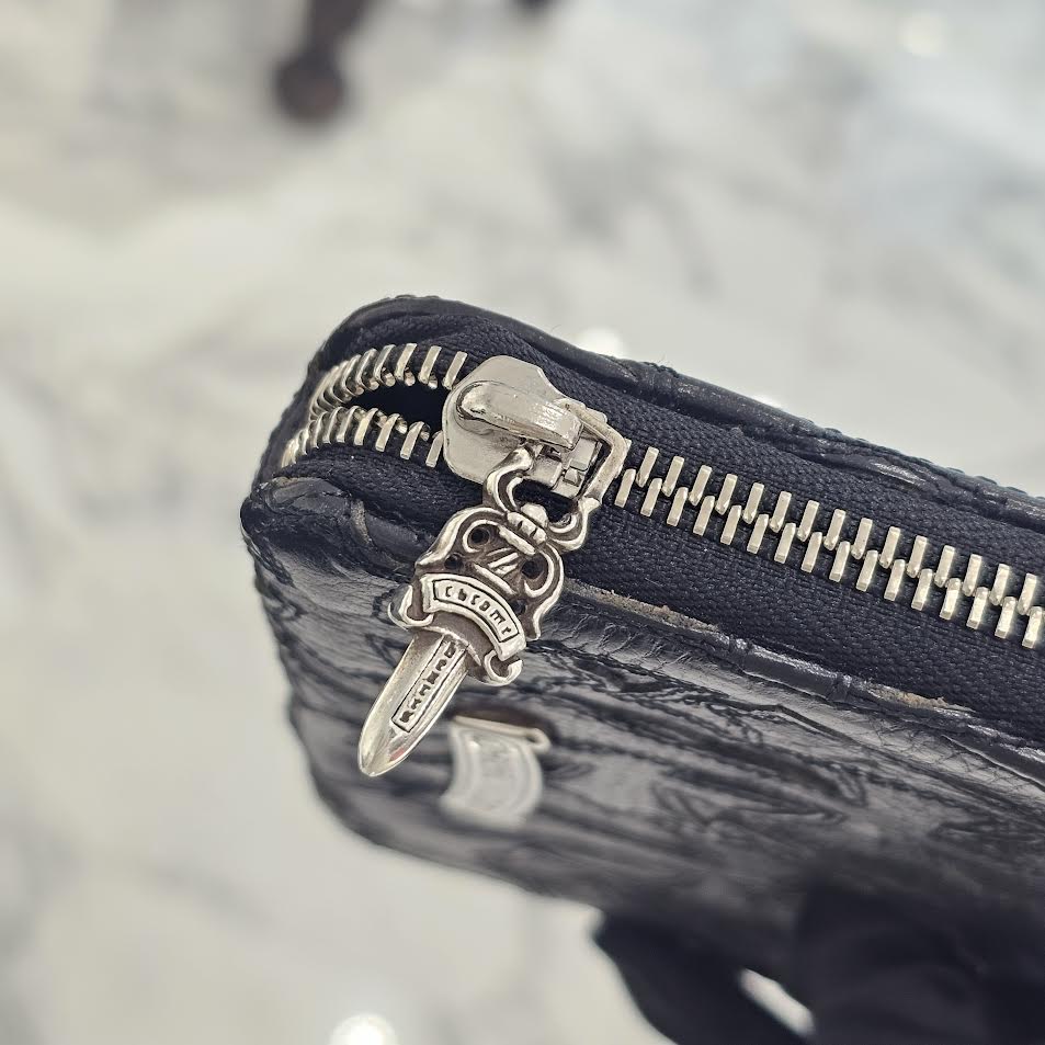 CHROME HEARTS BANK ROBBER Cemetery Cross Leather Patch Round Zip Leather Wallet クロムハーツ バンクローバー セメタリークロス レザーパッチ ラウンドジップ レザーウォレット