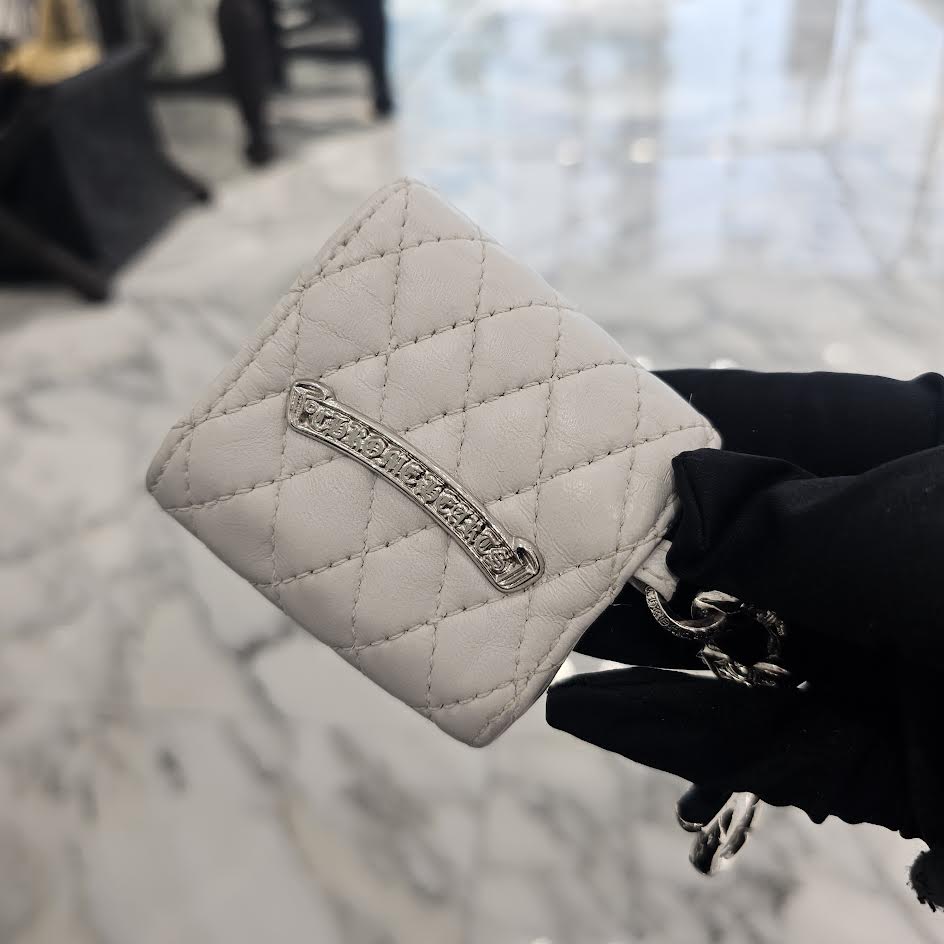 CHROME HEARTS Silver Cross AirPods Leather Case クロムハーツ シルバークロス エアポッズ レザーケース