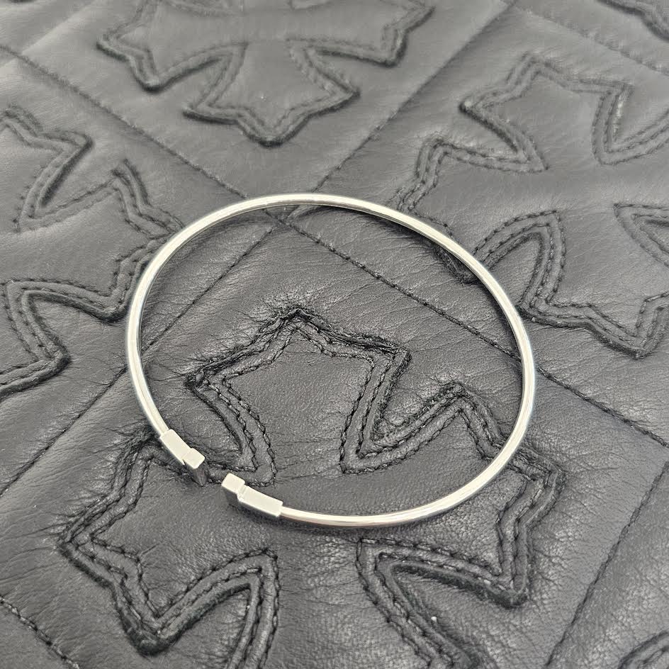 Tiffany Co. K18 WG T Narrow Wire Bracelet 60010777 ティファニー 18K ホワイトゴールド Tナロー ワイヤー ブレスレット