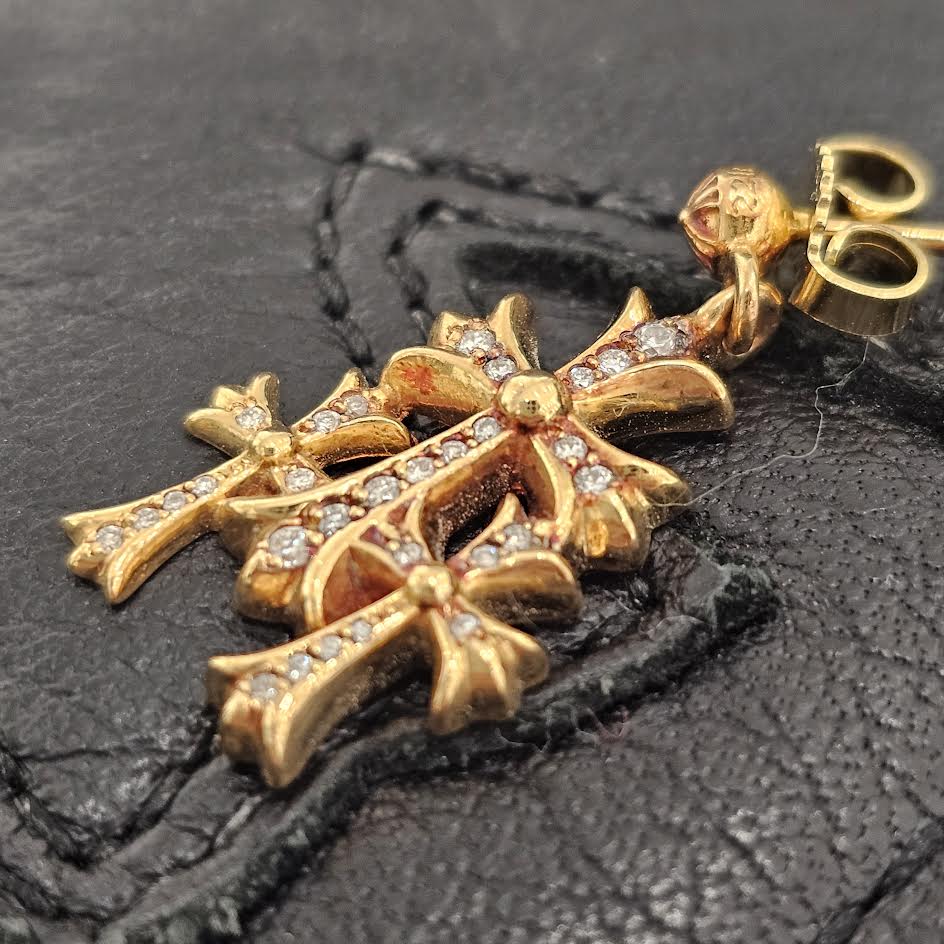 CHROME HEARTS 22K 3 Cemetery Cross Earring Pave Diamond クロムハーツ 22K 3セメタリークロス イヤリング パヴェダイヤモンド