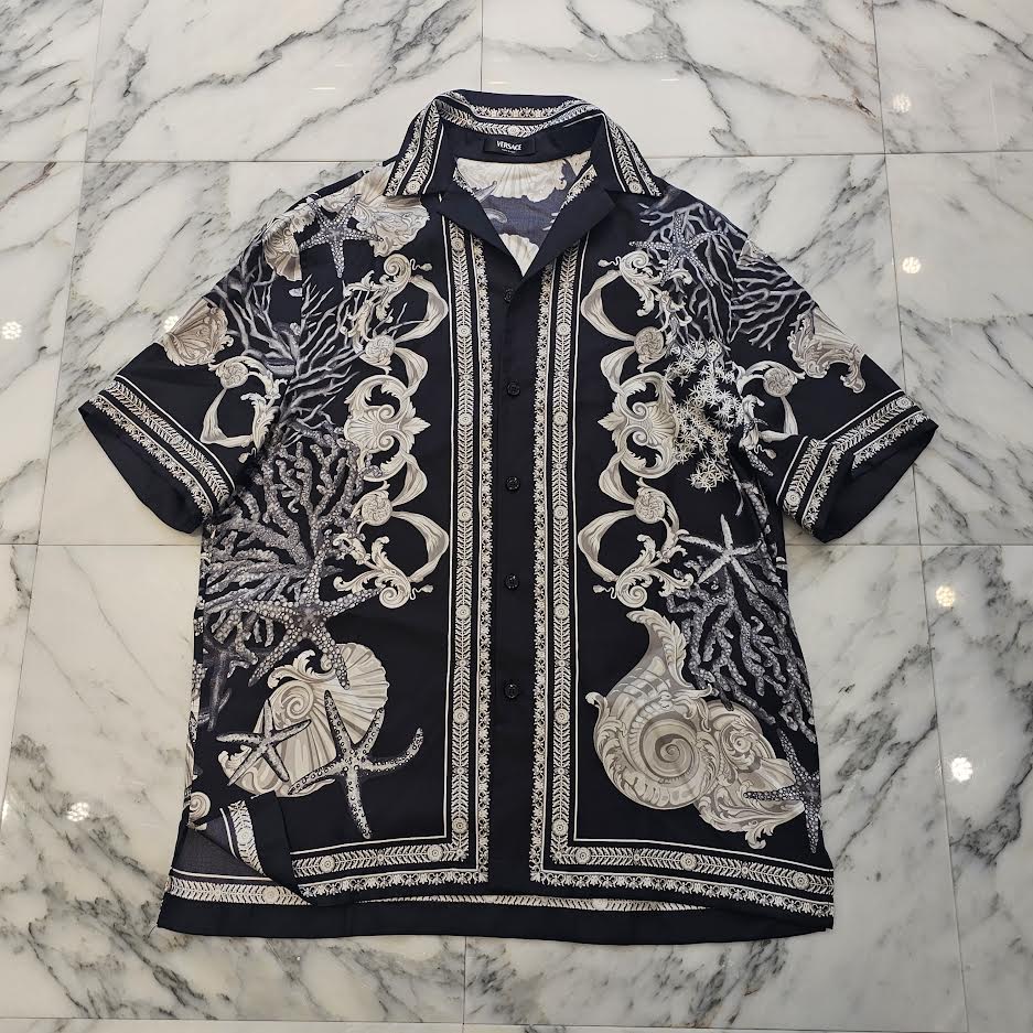 VERSACE 2024SS Baroque Printed Silk Set Up Shirt & Shorts 1003926/1A11093 1002476/1A11093 Size 46 ヴェルサーチェ バロック プリント シルク シャツ&ショーツ サイズ46