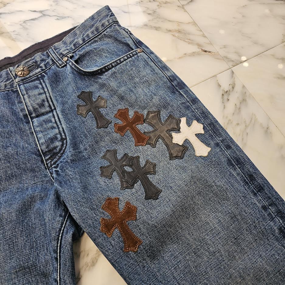 CHROME HEARTS Multi Leather Cross Patch Cross Ball Button