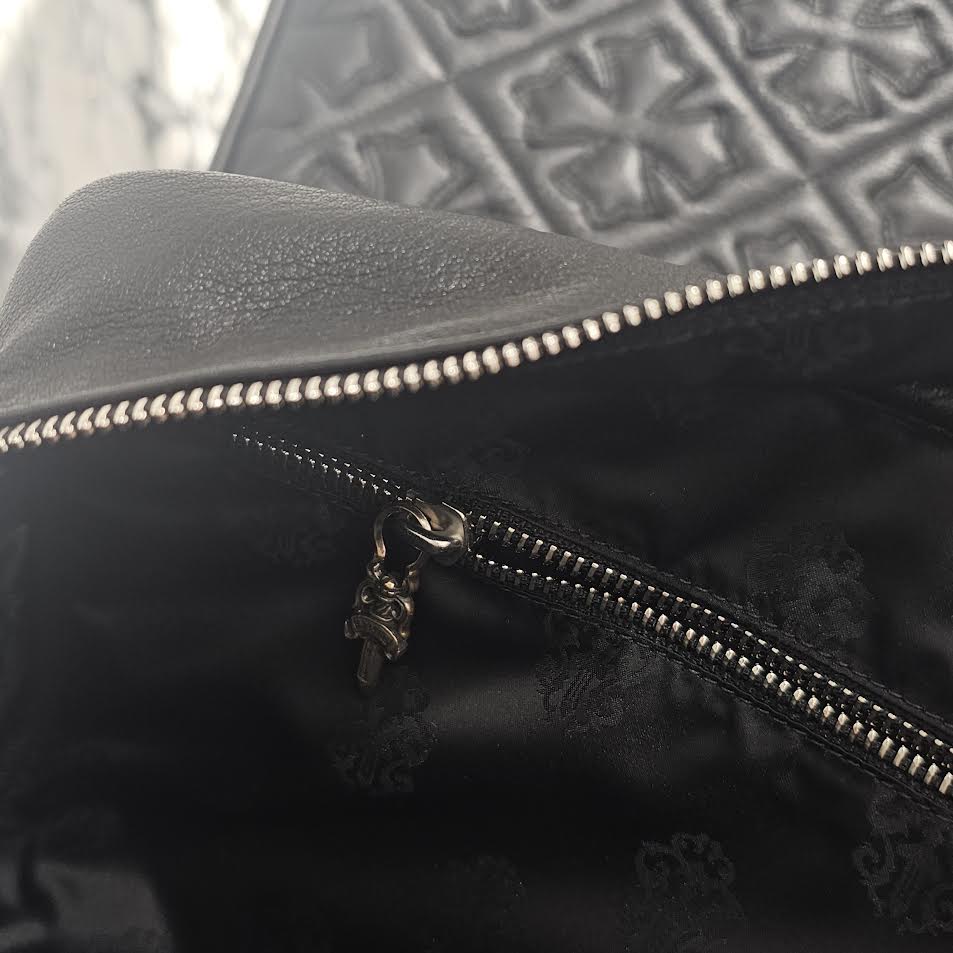 CHROME HEARTS Cemetery Cross Patch Leather Poach Bag クロムハ―ツ セメタリークロスパッチ レザーポーチバッグ
