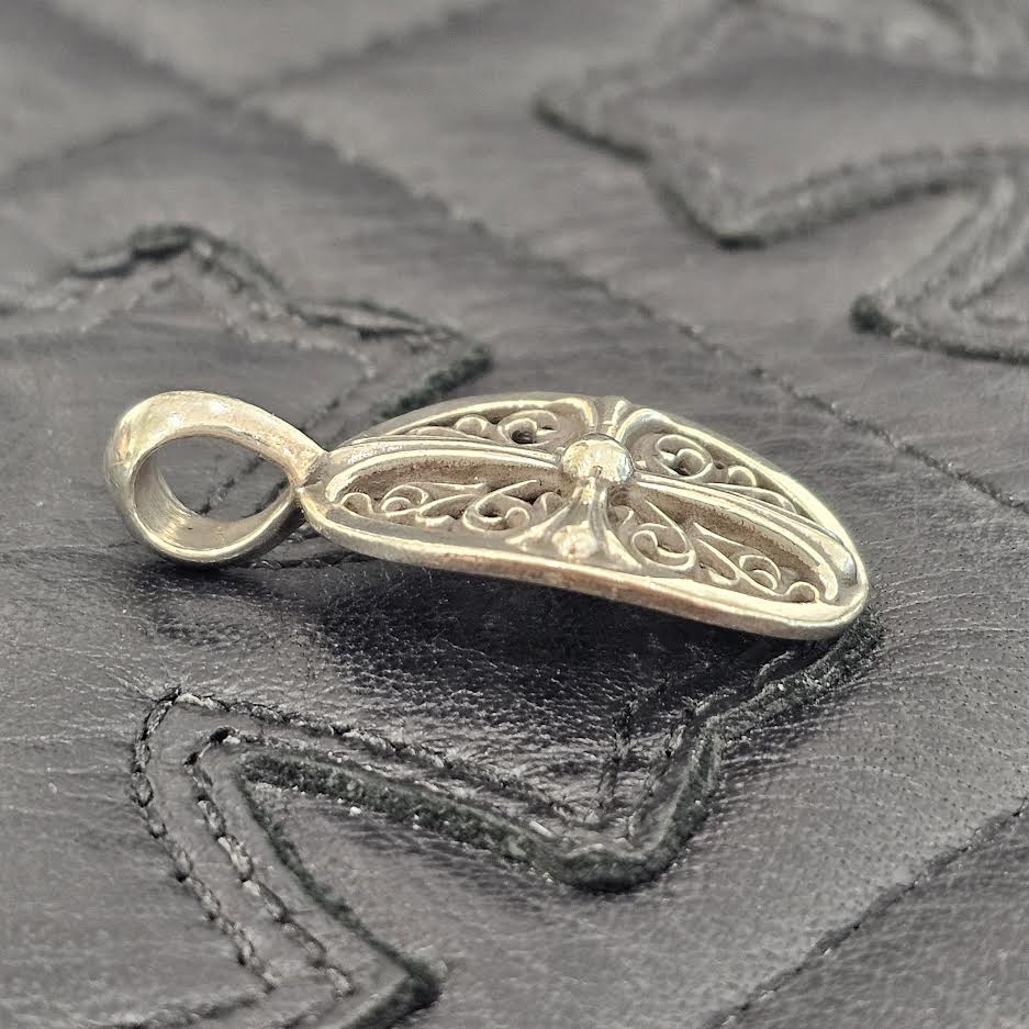 CHROME HEARTS Classic Oval Cross Pendent Top クロムハーツ クラシックオーバル クロス ペンダントトップ