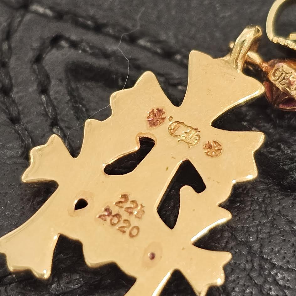 CHROME HEARTS 22K 3 Cemetery Cross Earring Pave Diamond クロムハーツ 22K 3セメタリークロス イヤリング パヴェダイヤモンド