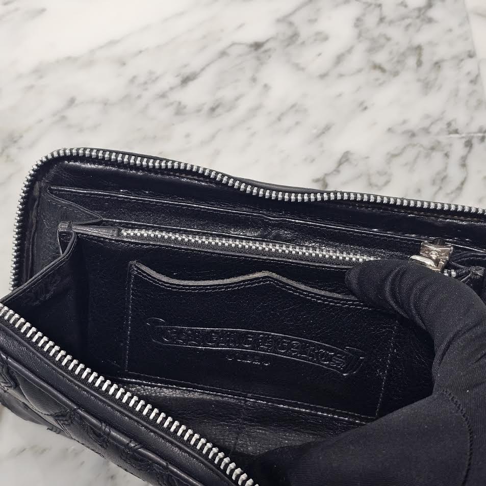 CHROME HEARTS Cemetery Cross Leather Patch Quilting Leather Wallet クロムハーツ セメタリークロス レザーパッチ キルティング風 レザーウォレット