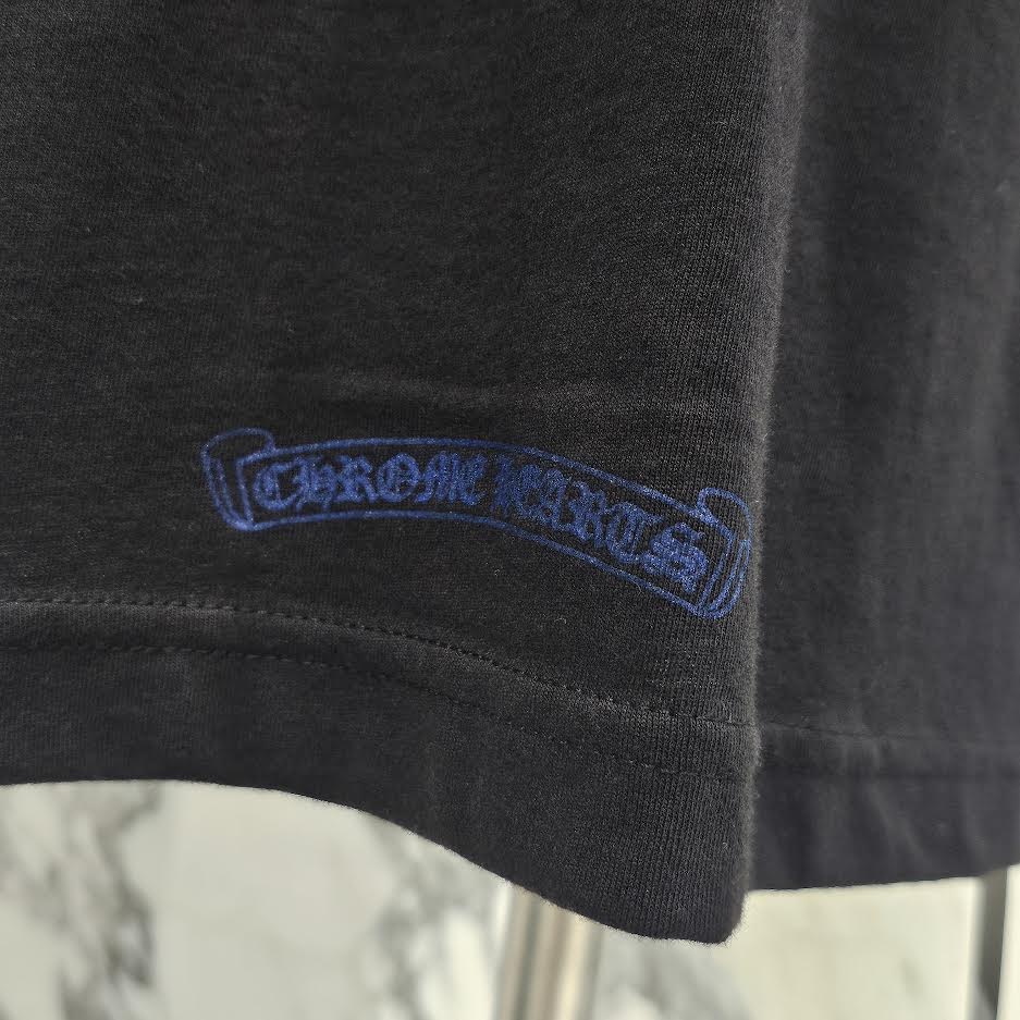 CHROME HEARTS 2025SS Old English Neck Logo Neon Blue Tee Size L クロムハーツ オールドイングリッシュ ネックロゴ ネオンブルー Tシャツ サイズL