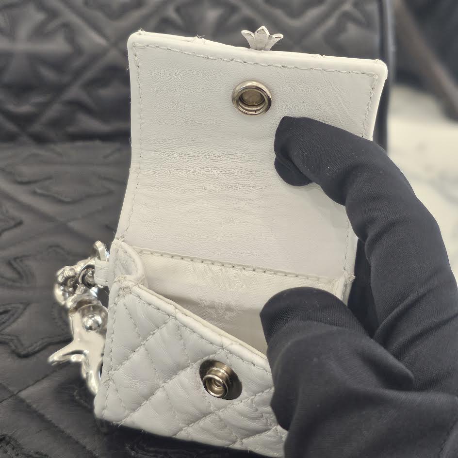 CHROME HEARTS Silver Cross AirPods Leather Case クロムハーツ シルバークロス エアポッズ レザーケース