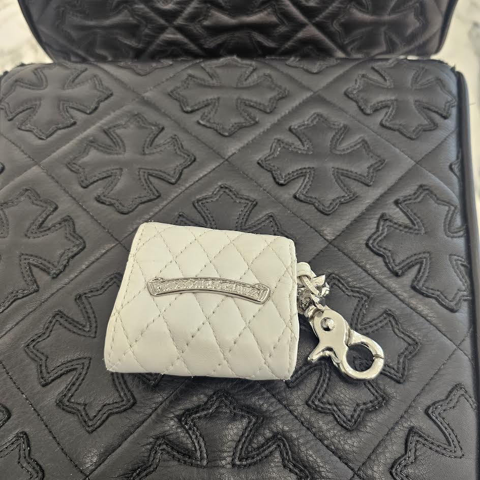 CHROME HEARTS Silver Cross AirPods Leather Case クロムハーツ シルバークロス エアポッズ レザーケース