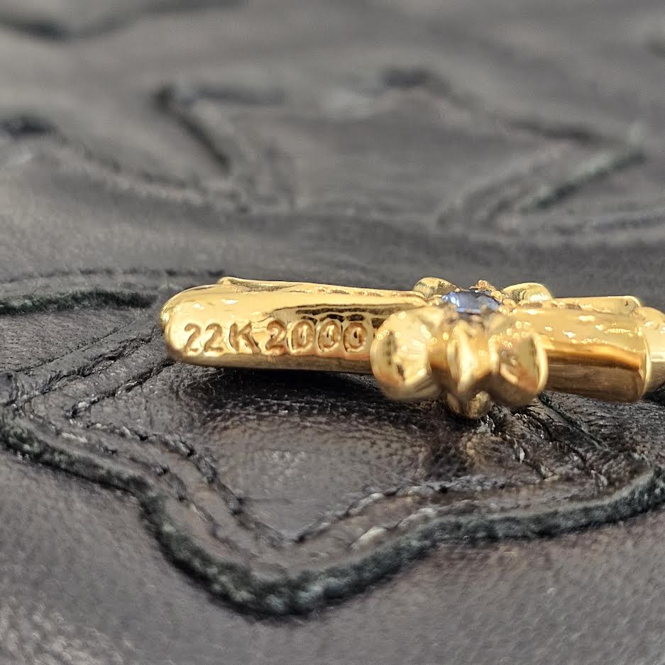 CHROME HEARTS 22K Tiny Fat Cross Blue Sapphire Pendant Top
