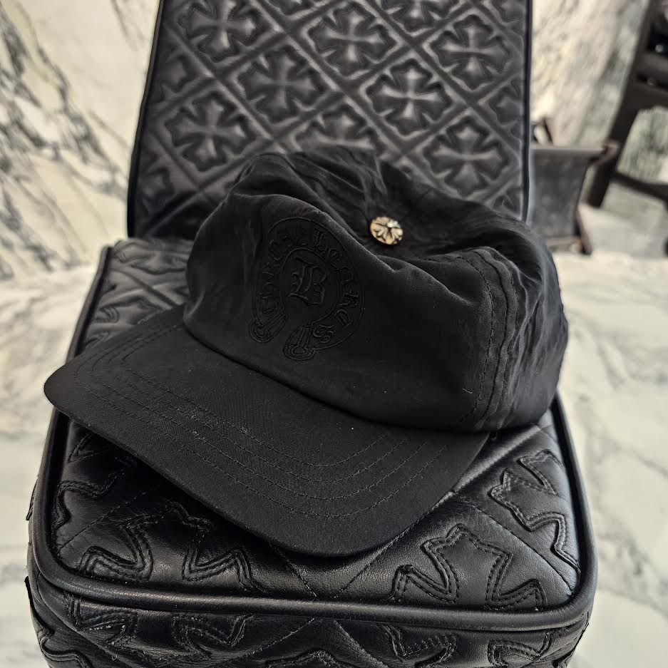 CHROME HEARTS × Bella Hadid Initial Embroidery Silk Trucker Cap Size ONE SIZE（53-60）クロムハーツ × ベラハディッド イニシャル刺繍 シルク トラッカーキャップ サイズONE SIZE（53-60）