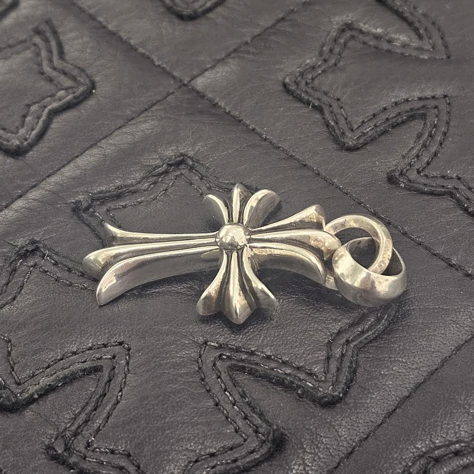 CHROME HEARTS Small CH Cross Pendant Top With Bail クロムハーツ スモールCHクロス ペンダントトップ ウィズ ベイル シルバー925