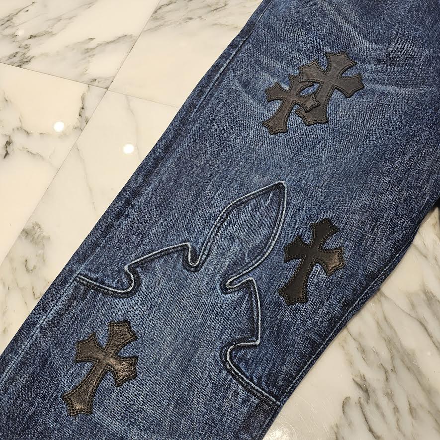 CHROME HEARTS Flare Knee Cross Leather Patch Jeans Size 33 クロムハーツ フレアニー クロスレザーパッチ デニムパンツ サイズ33