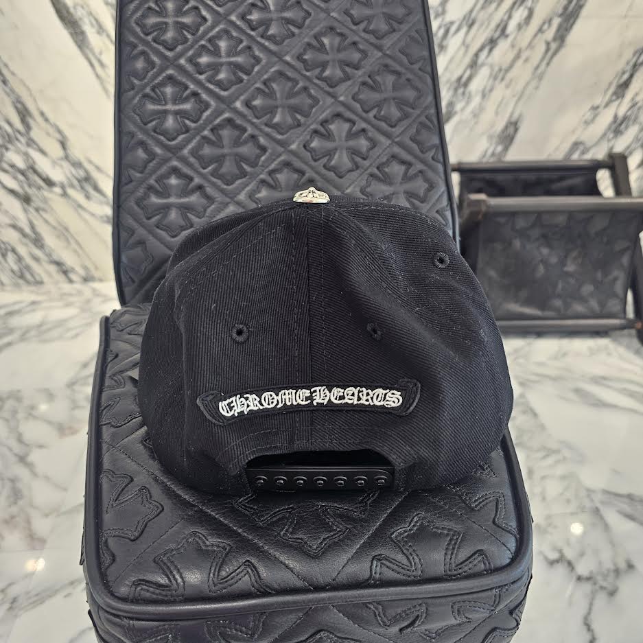 CHROME HEARTS CH Plus Horseshoe Embroidery Baseball Cap Size