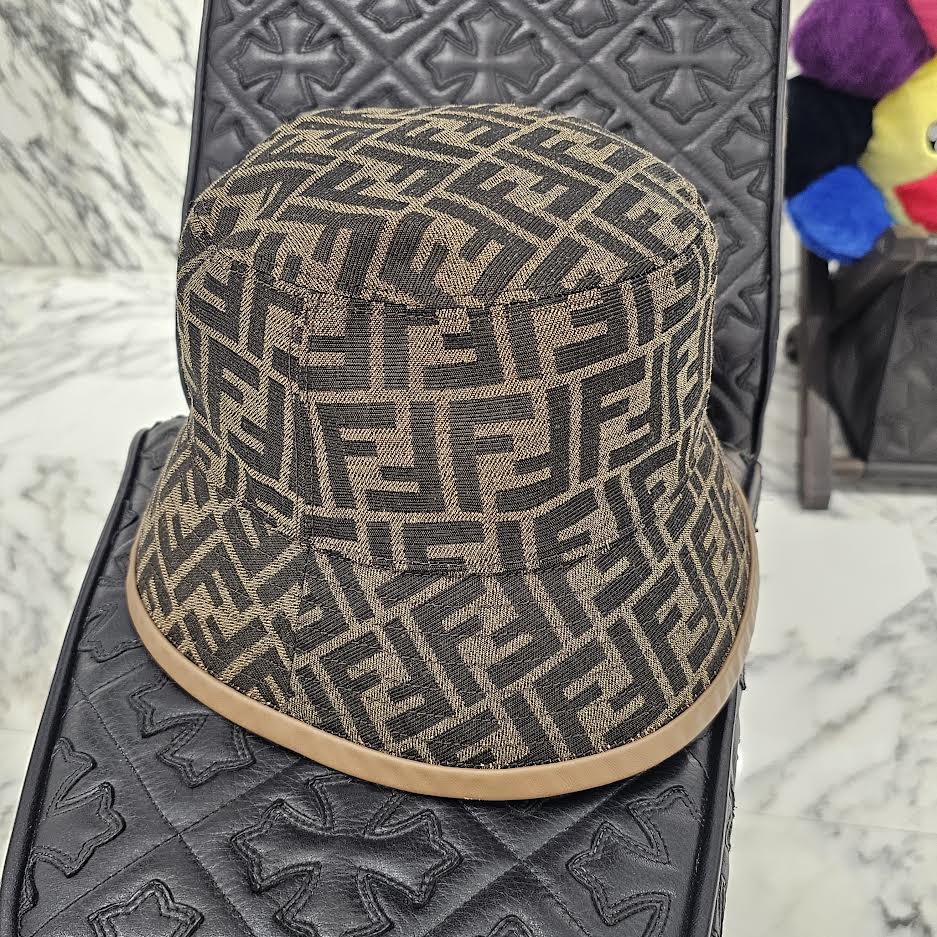 FENDI ジャカードファブリック バケットハット