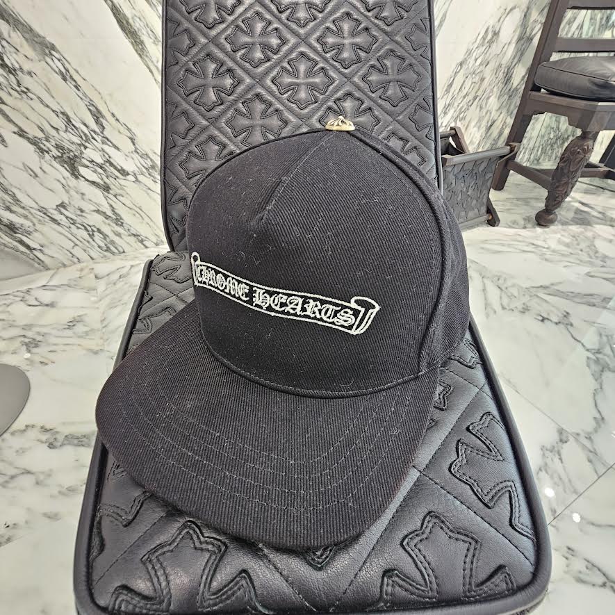 CHROME HEARTS Scroll Label Logo Embroidery Cap Size ONE SIZE（53-60） クロムハーツ スクロールラベルロゴ 刺繍 キャップ サイズONE SIZE（53-60）