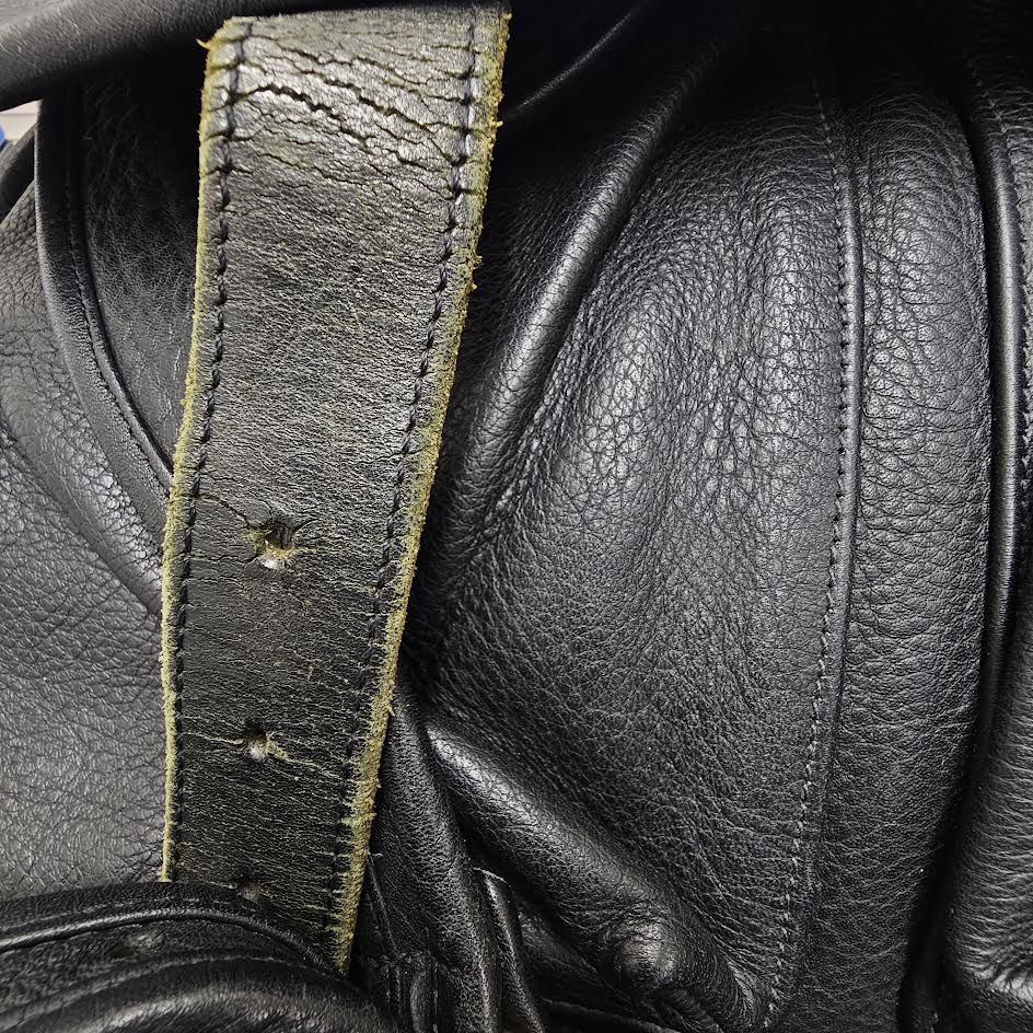 CHROME HEARTS Gunslinger Messenger Leather Shoulder Bag クロムハーツ ガンスリンガー メッセンジャー レザー ショルダーバッグ