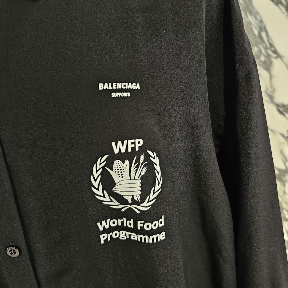 BALENCIAGA 2018AW WFP World Food Programme Oversized Silk Shirt 542894 TCN05 Size 34 バレンシアガ WFP ワールドフードプログラム オーバーサイズ シルクシャツ サイズ34