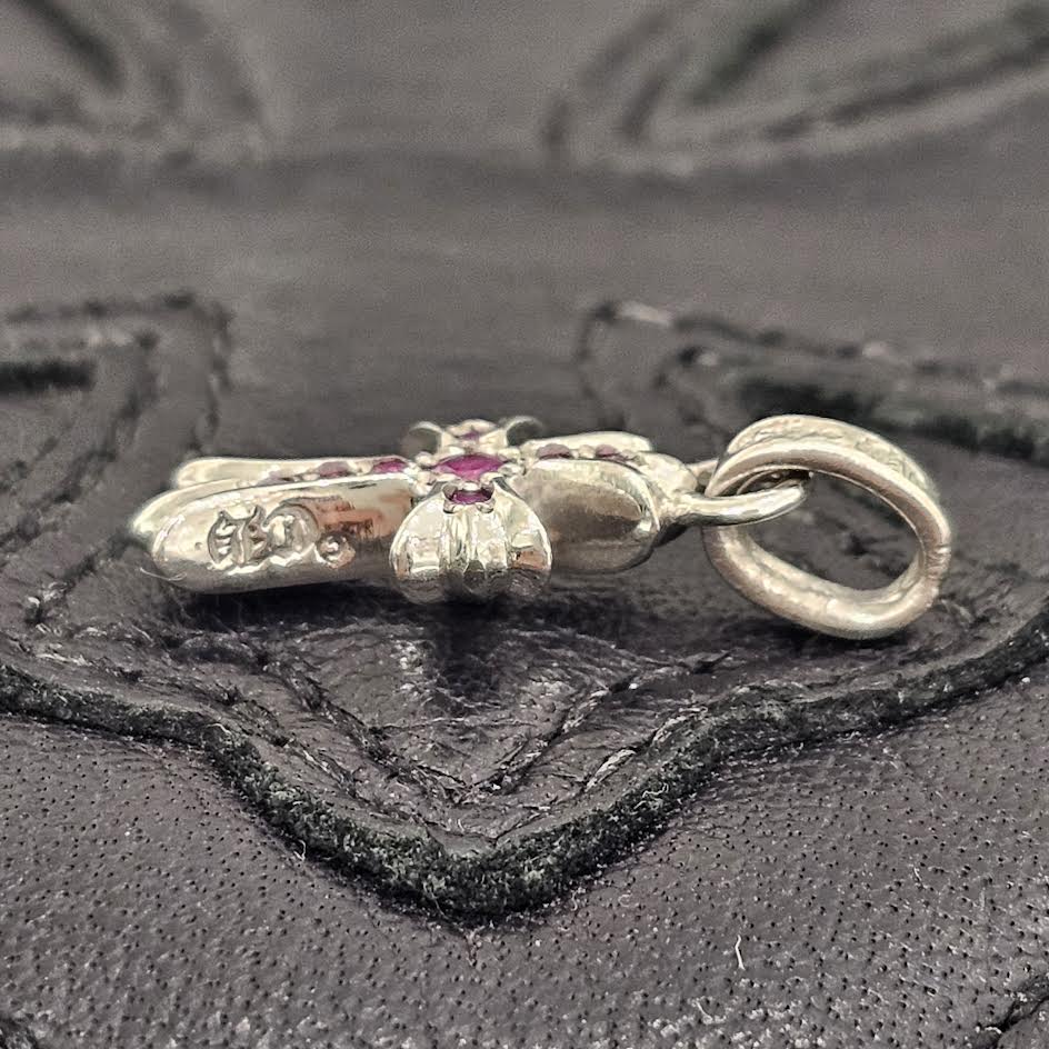 100％品質 Fat Baby WG 18K HEARTS CHROME Pave Top Pendant Sapphire Pink アクセサリー
