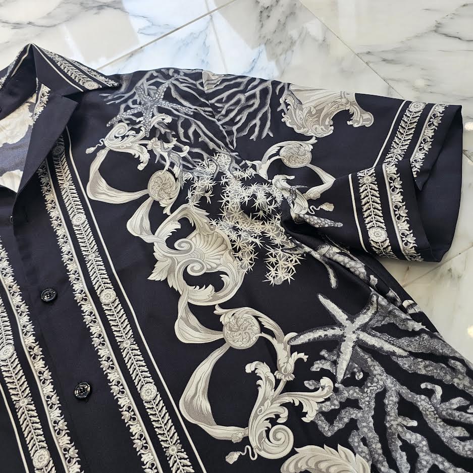 VERSACE 2024SS Baroque Printed Silk Set Up Shirt & Shorts 1003926/1A11093 1002476/1A11093 Size 46 ヴェルサーチェ バロック プリント シルク シャツ&ショーツ サイズ46