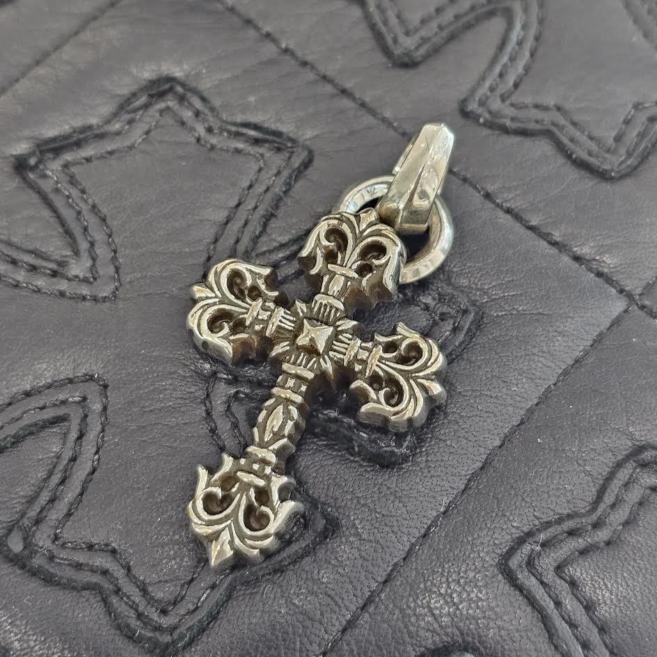 CHROME HEARTS Filigree CH Cross XS Pendant Top With Bail クロムハーツ フィリグリー CHクロス XS ペンダントトップ ウィズ ベイル