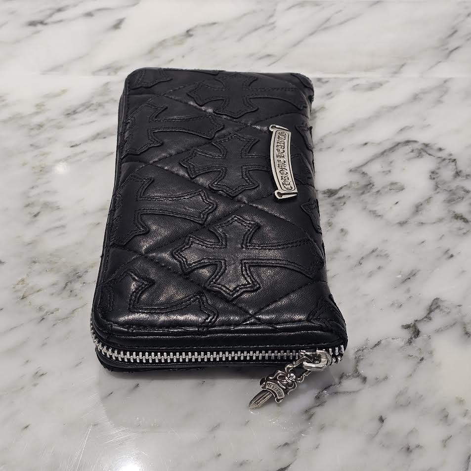 CHROME HEARTS Cemetery Cross Leather Patch Quilting Leather Wallet クロムハーツ セメタリークロス レザーパッチ キルティング風 レザーウォレット