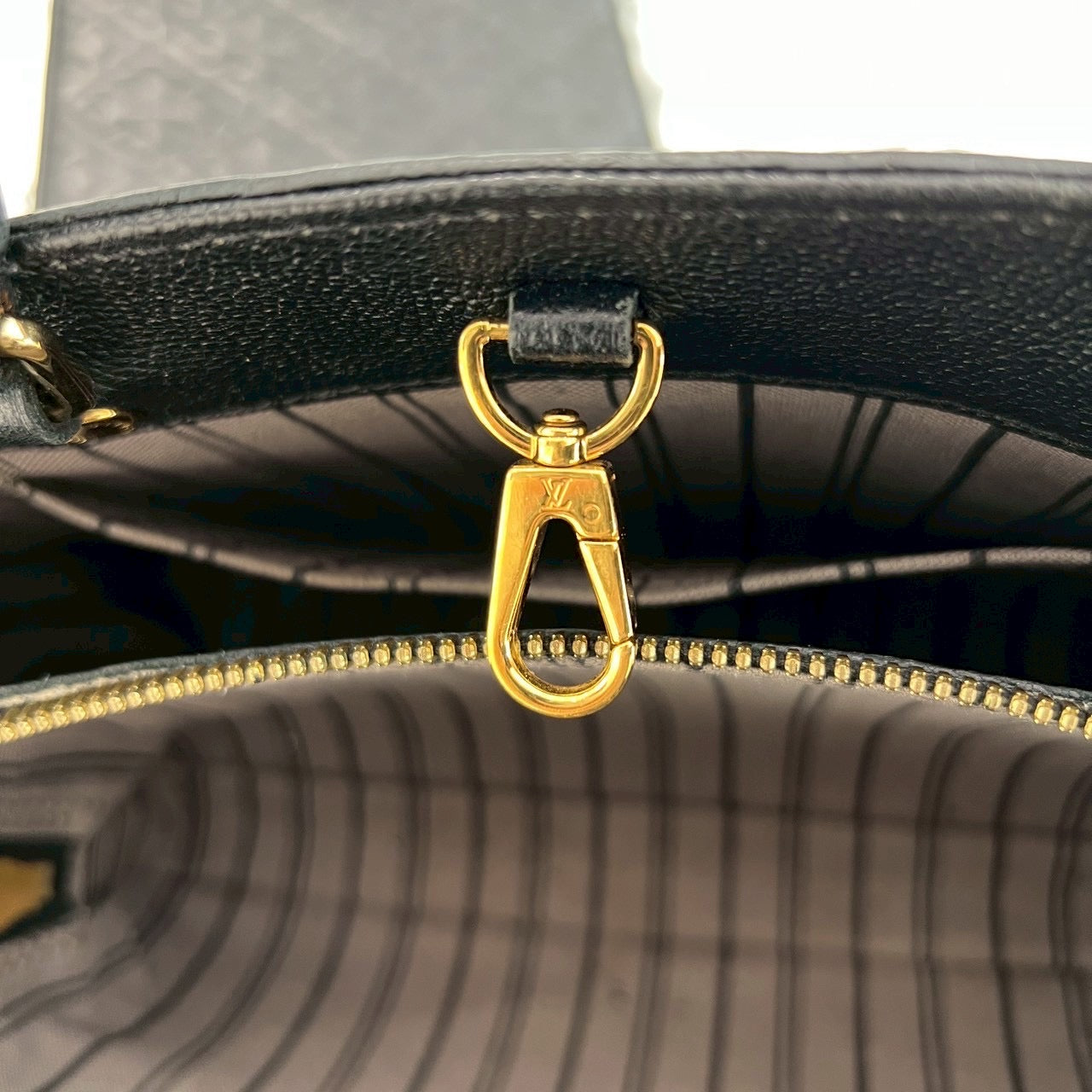 LOUIS VUITTON Monogram Empreinte MONTAIGNE BB Hand Bag M41053 ルイヴィトン モノグラムアンプラント モンテーニュ BB ハンドバッグ