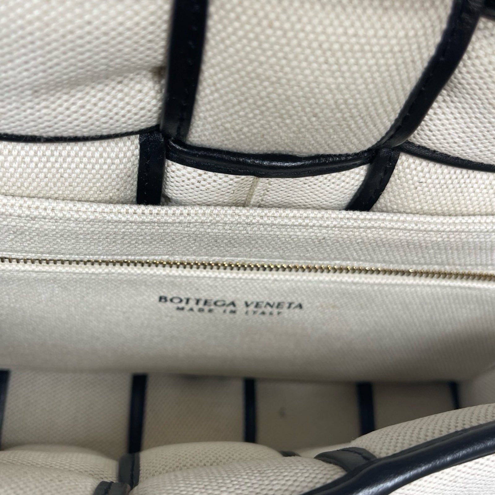 Bottega Veneta Padded Cassette Natural / Black 710210V2AJ19811