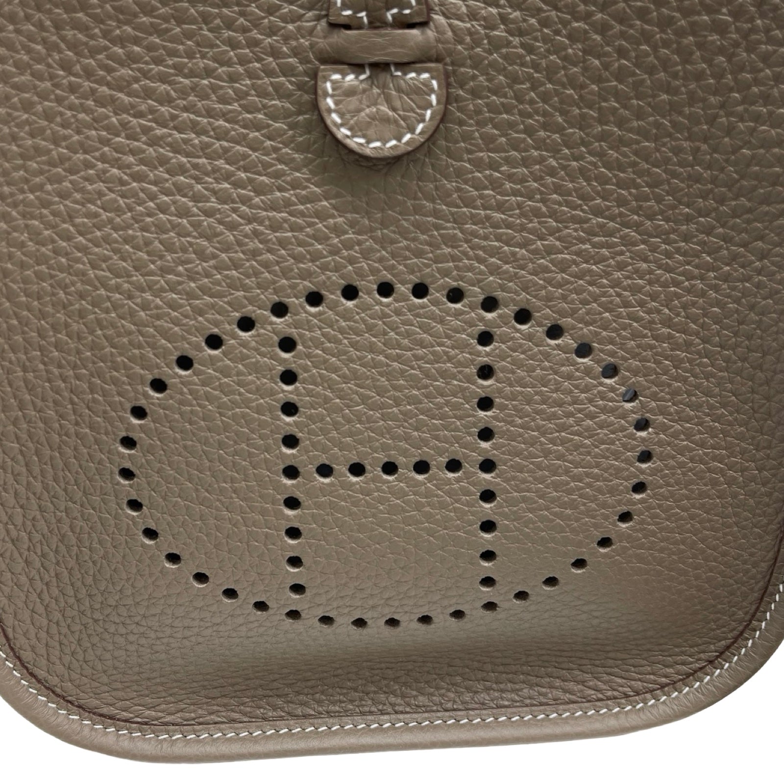 HERMES Evelyne TPM ETOUPE Shoulder Bag W刻印（2024）
