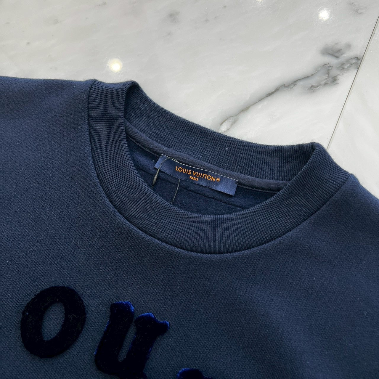 LOUIS VUITTON 2023SS Tufted Logo Crew Neck Sweatshirt HOY42W Size L ルイヴィトン タフタージュ ロゴクルーネック スウェット サイズL