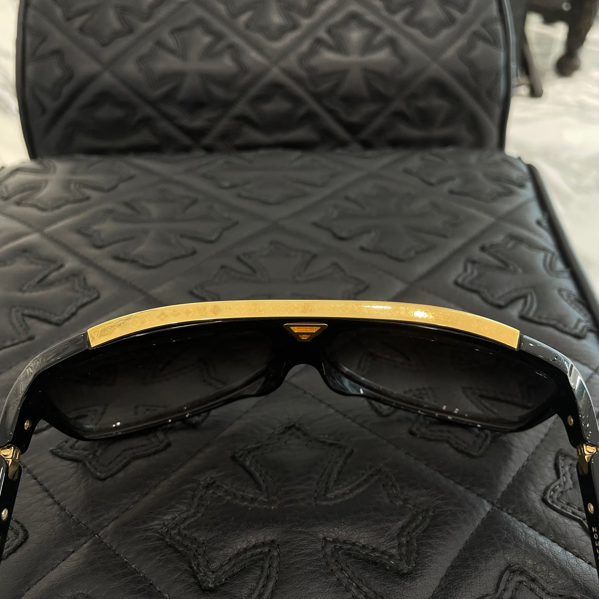 LOUIS VUITTON 2011AW EVIDENCE EYE SUNGLASSES Z0350E 93L Size 64□10 ルイヴィトン エヴィデンス アイ サングラス サイズ64□10