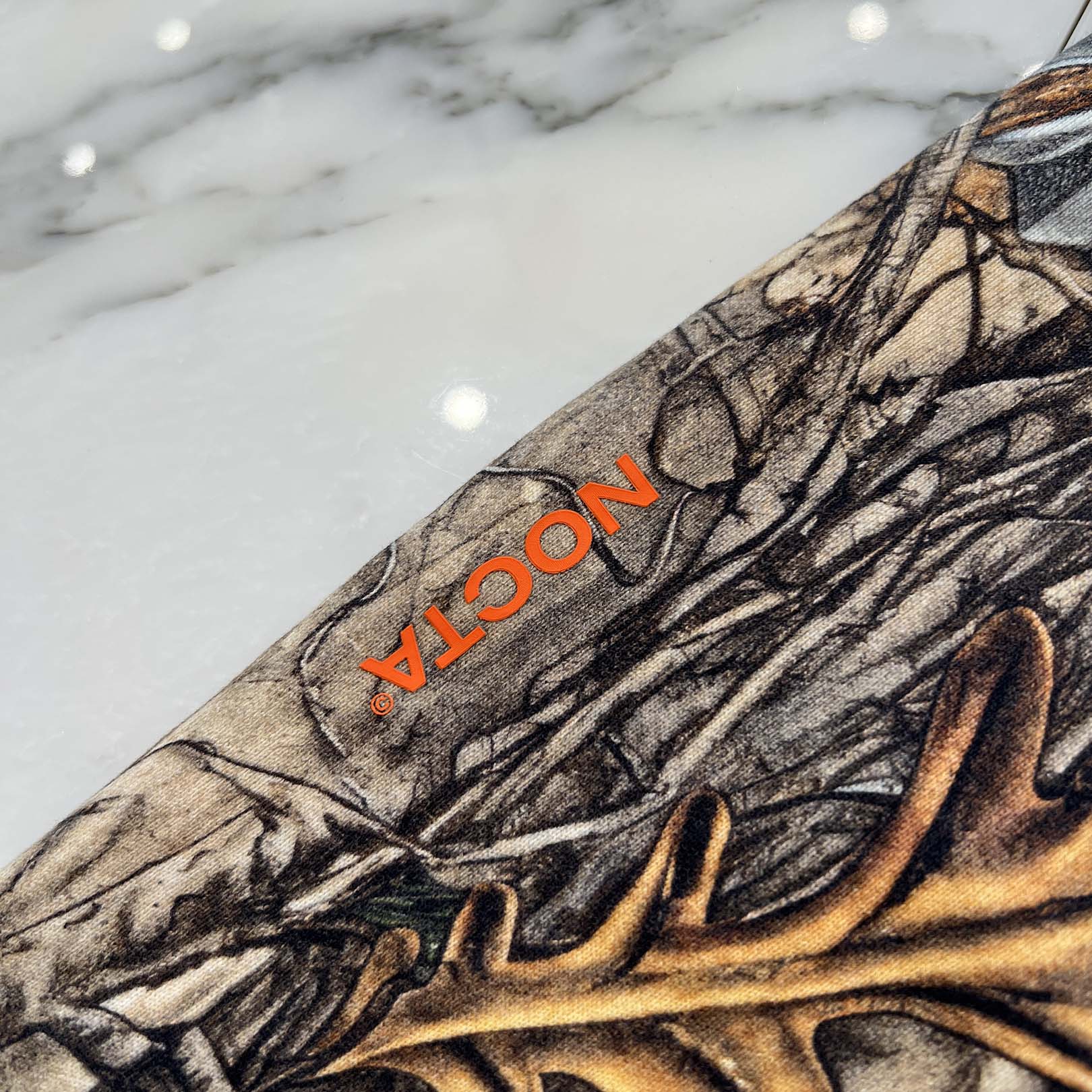 CHROME HEARTS × NIKE × Drake NOCTA 2026SS Camo Neck Logo Crewneck Sweatshirt Size M クロムハーツ×ナイキ×ドレイク ノクタ カモネックロゴクルーネックスウェットシャツ サイズM