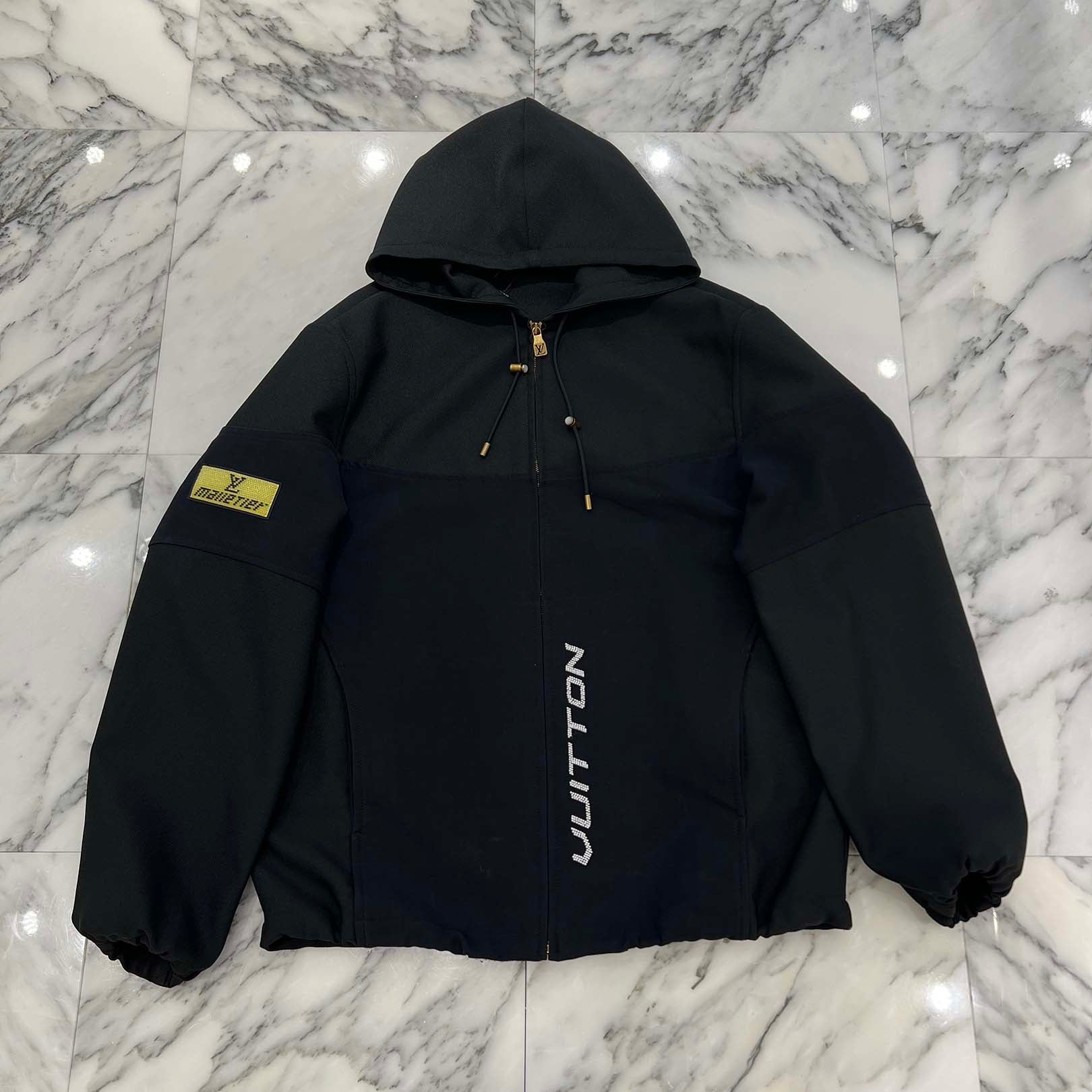 LOUIS VUITTON 2024AW Beads Logo Embellished Zip Up Jacket HRB21E Size 50 ルイヴィトン ビーズロゴ装飾 ジップアップ ブルゾン サイズ50