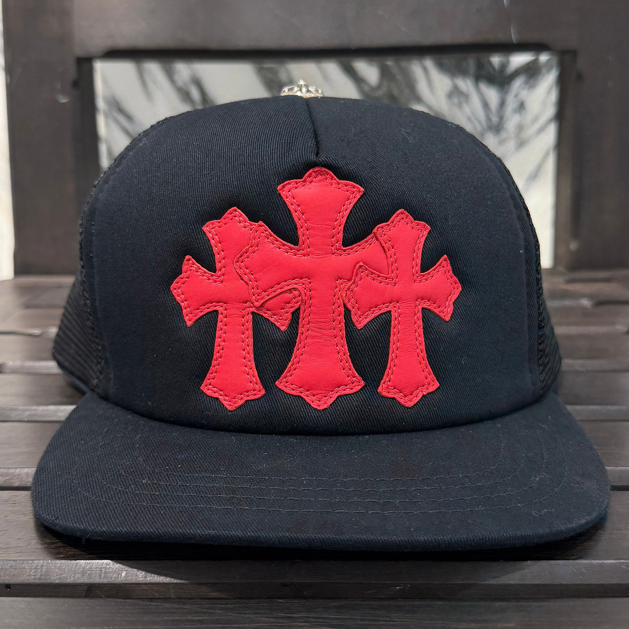 CHROME HEARTS Triple Cross Patch Trucker Cap ONE SIZE (51-61) クロムハーツ トリプルクロスパッチ トラッカーキャップ ONE SIZE (51-61)