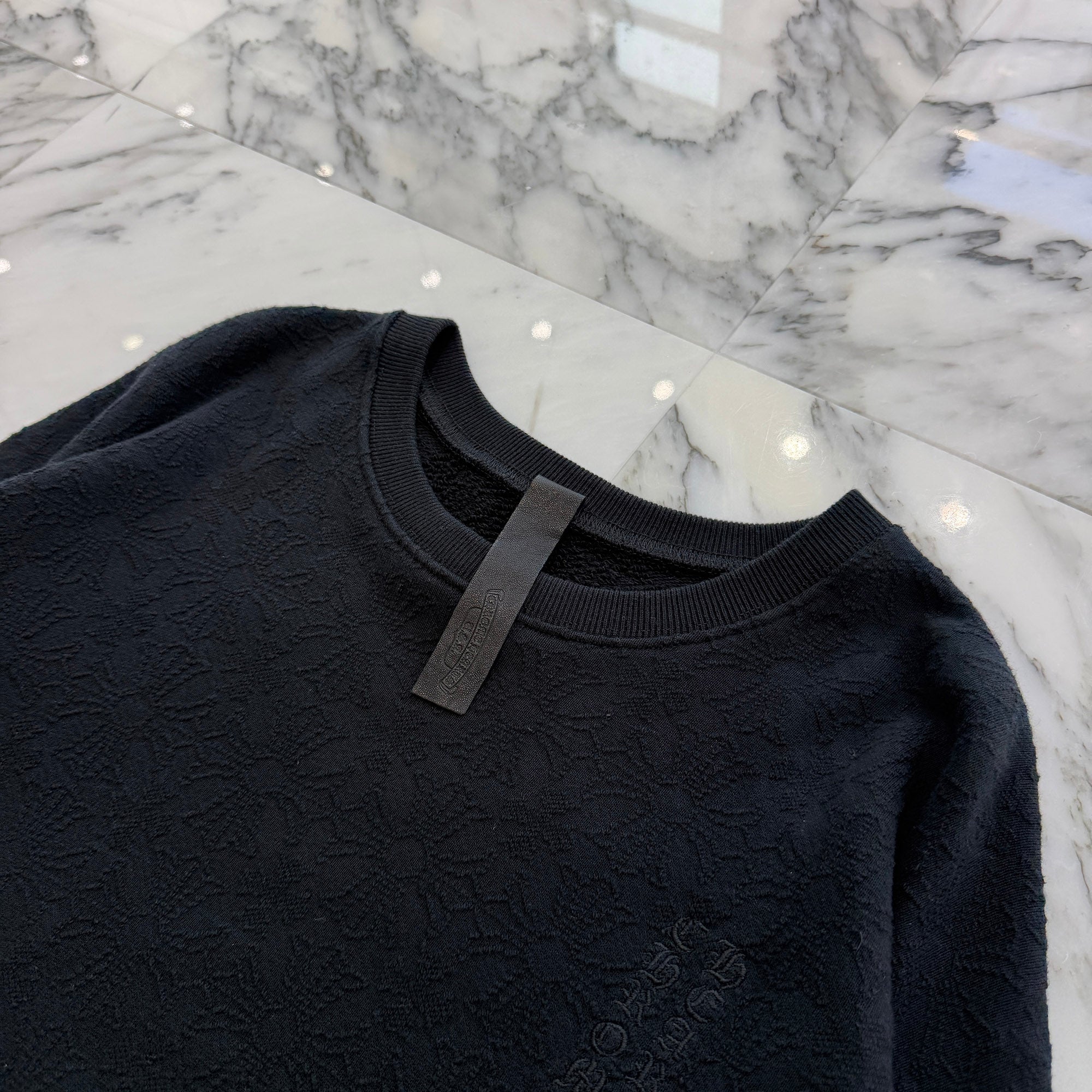CHROME HEARTS Y NOT Tonal Monogram Cross Vertical Logo Sweat Shirt Size S クロムハーツ ワイノット トーナルモノグラムクロス ヴァーティカルロゴ スウェットシャツ Tシャツ サイズS