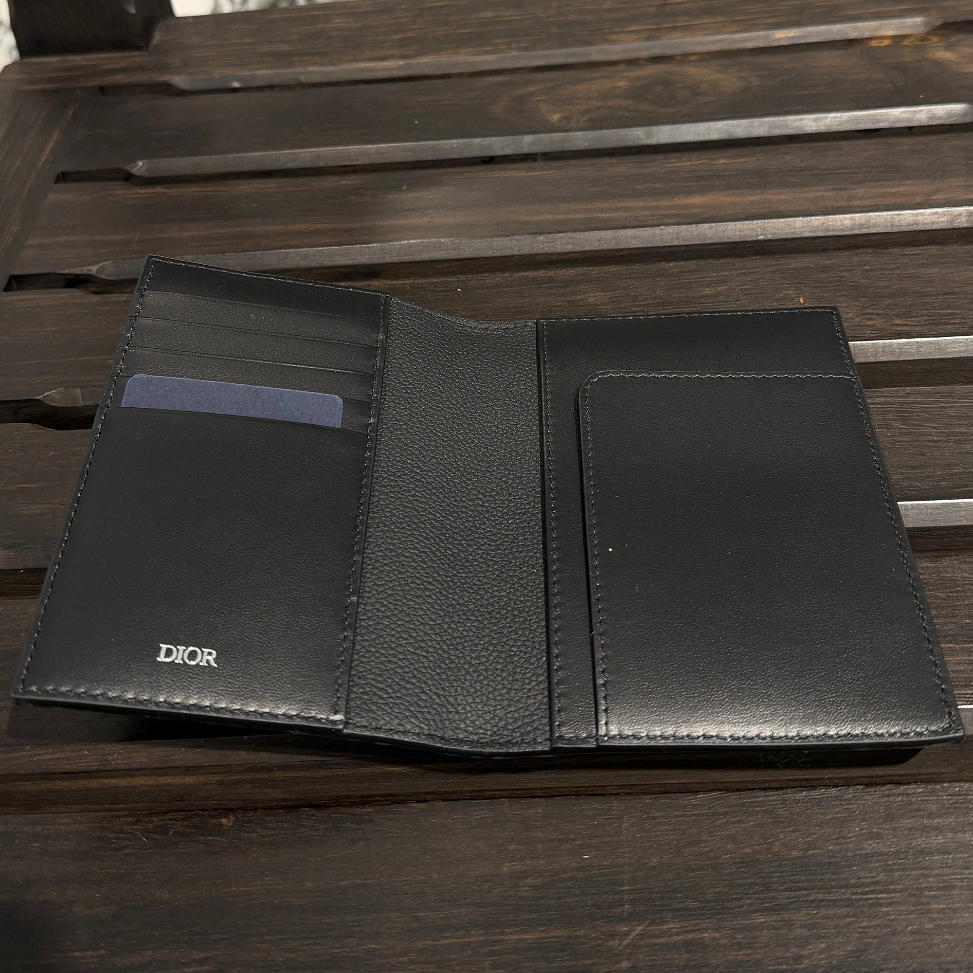 DIOR 2024SS Vertical Bifold Card Holder 2ESCH138FLG_H00N ディオール ヴァーティカル ビフォルド カードホルダー
