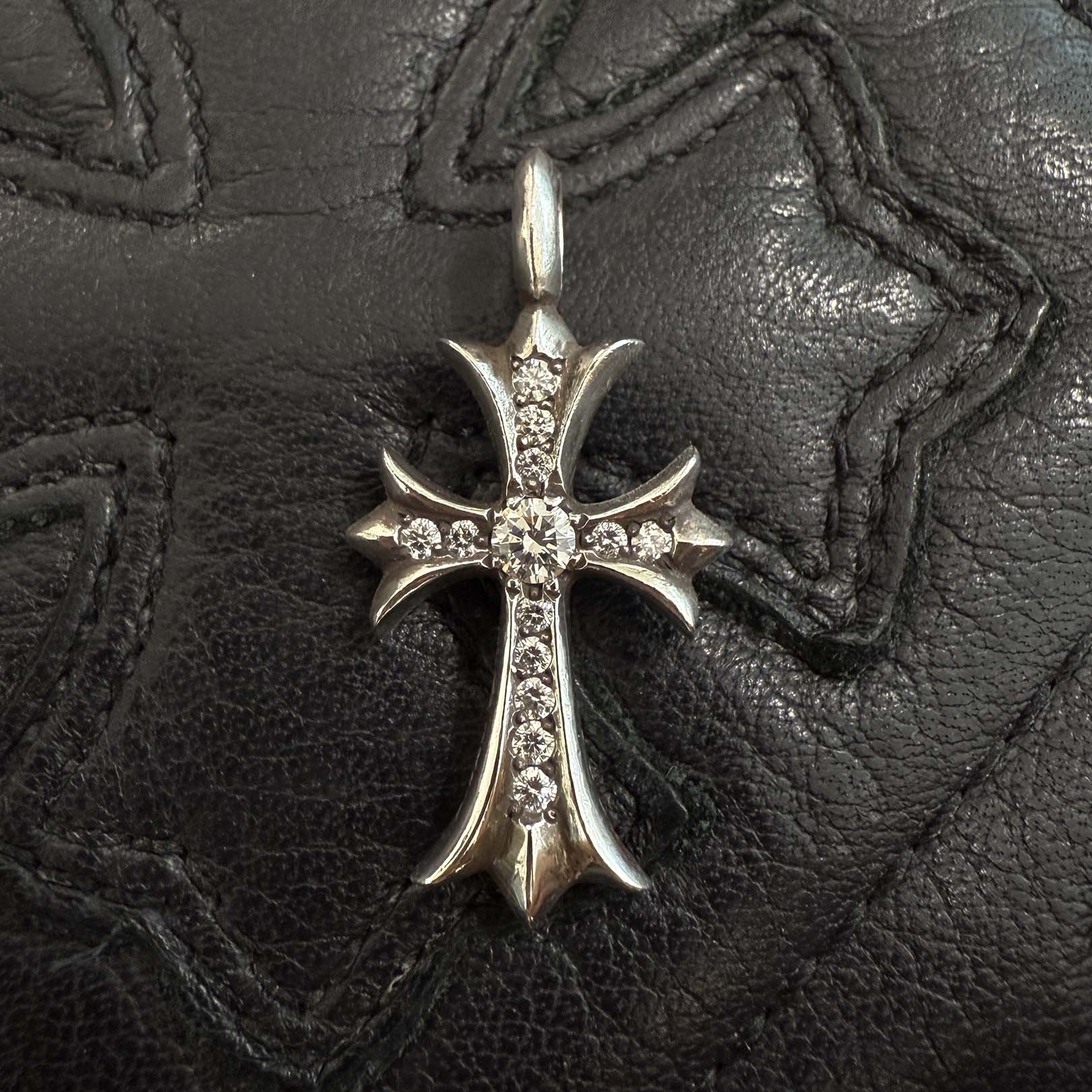 CHROME HEARTS Tiny Fat Cross Pave Diamond Pendant Top クロムハーツ タイニーファットクロス パヴェダイヤモンド ペンダントトップ