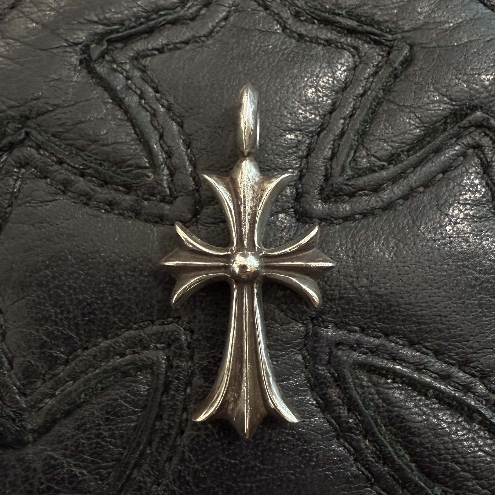 CHROME HEARTS Tiny Fat Cross Pave Diamond Pendant Top クロムハーツ タイニーファットクロス パヴェダイヤモンド ペンダントトップ