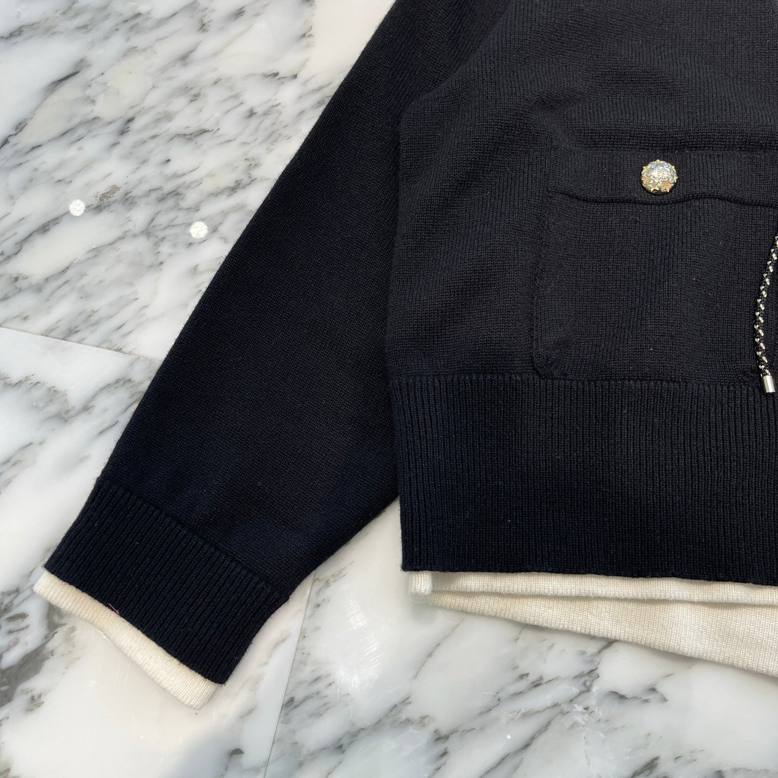 CHANEL 2024 Cruise Coco Mark Cashmere Cardigan P76581K11024 Size 50 シャネル ココマーク カシミヤ カーディガン スパンコールフーディー サイズ50