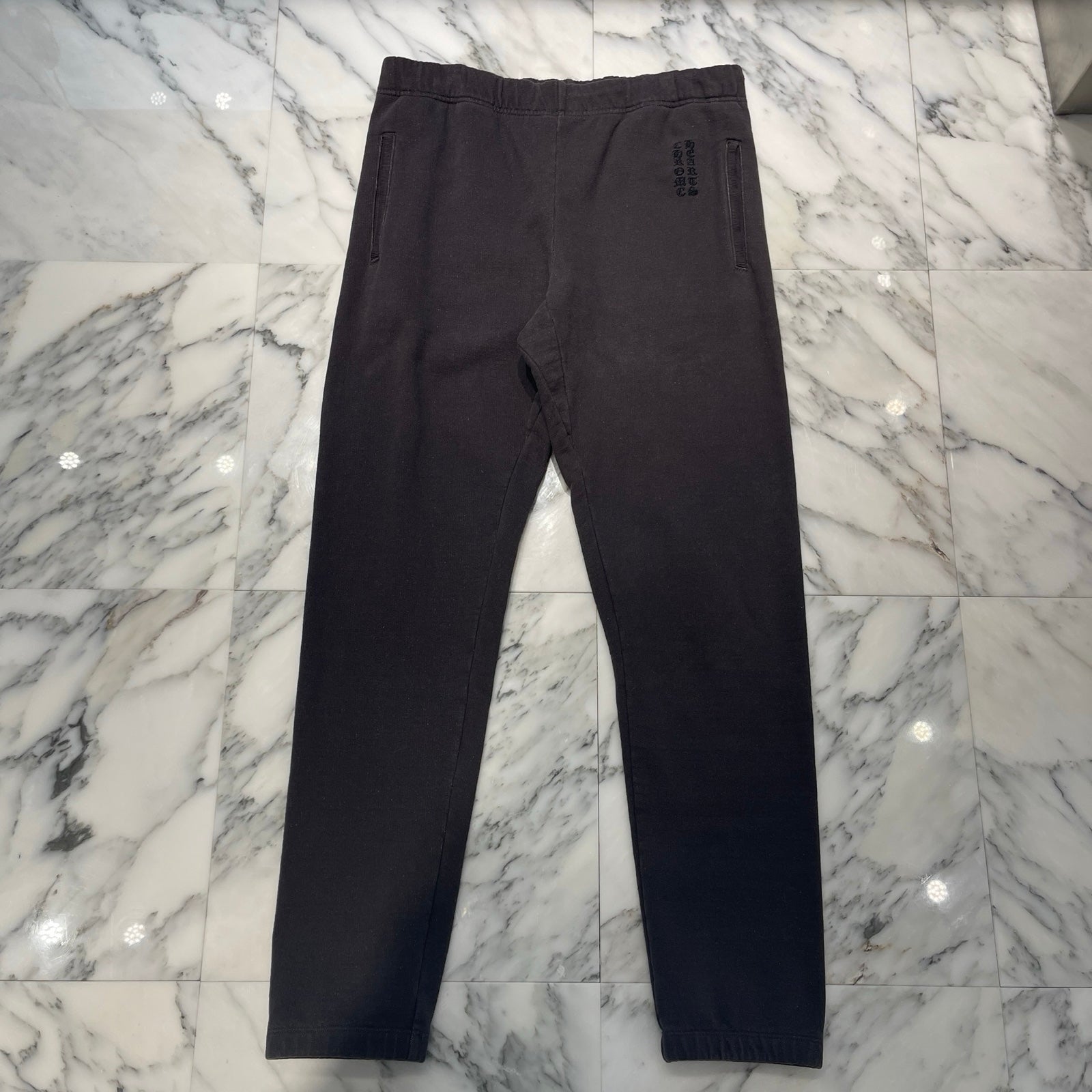 CHROME HEARTS Y NOT Vertical Logo Embroidery Sweat Long Pants Size L クロムハーツ ワイノット ヴァーティカルロゴ 刺繍 スウェットロングパンツ サイズL