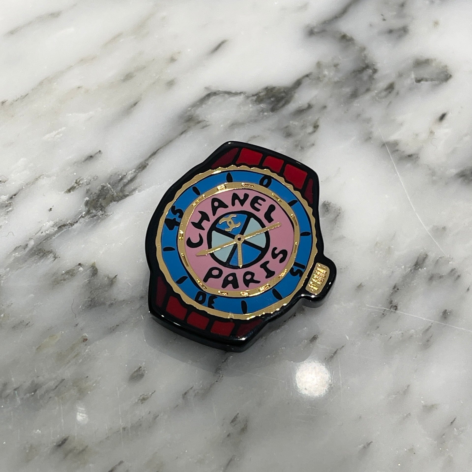 CHANEL 2023AW J12 WATCH Motif Pin Broach シャネル J12 時計モチーフ ピンブローチ