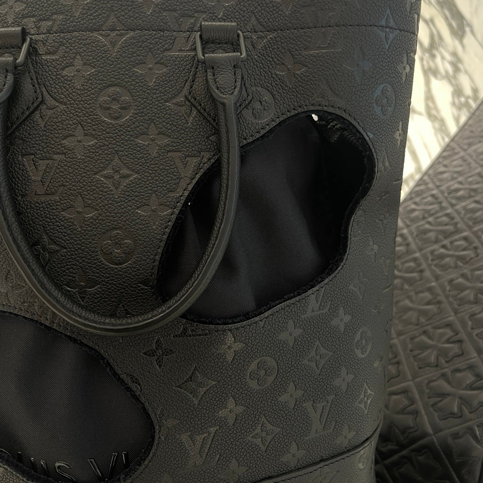 LOUIS VUITTON × COMME des GARCONS 2021AW With Holes MM Tote Bag M58661 ルイヴィトン × コムデギャルソンズ ウィズ ホールズMM トートバッグ