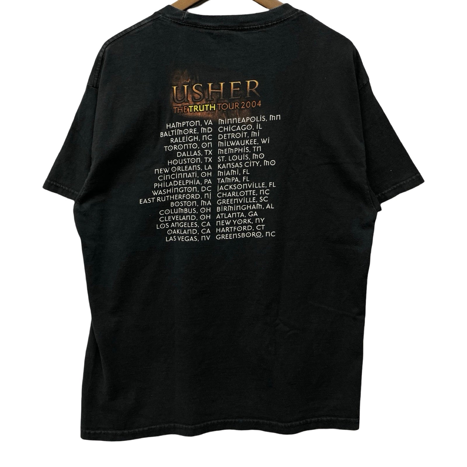 Vintage 00's Usher The Truth Tour 2004 S/S Tee Size L