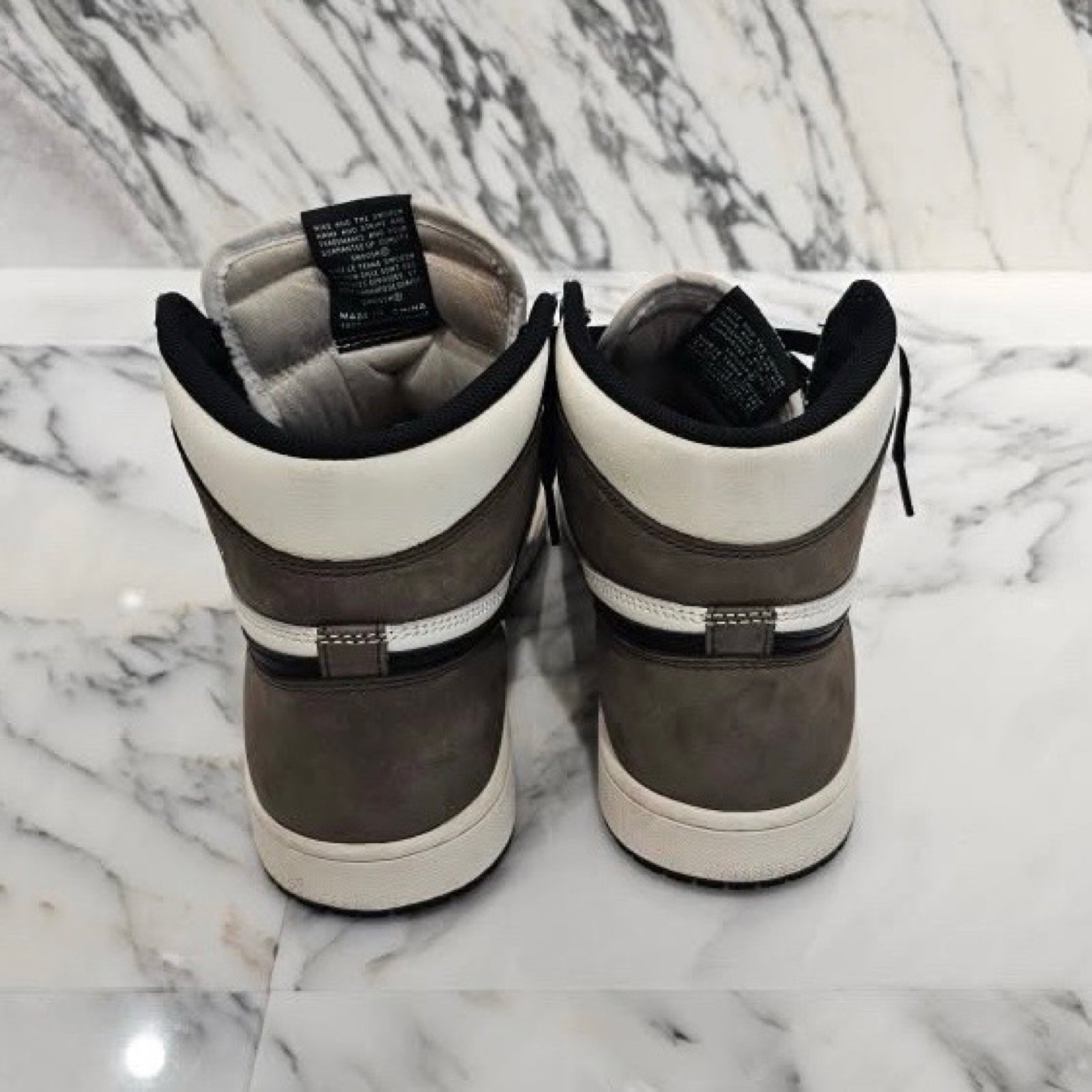 NIKE 2022AW Air Jordan 1 RETRO HI OG Dark Mocha 555088-105 Size 27.5cm