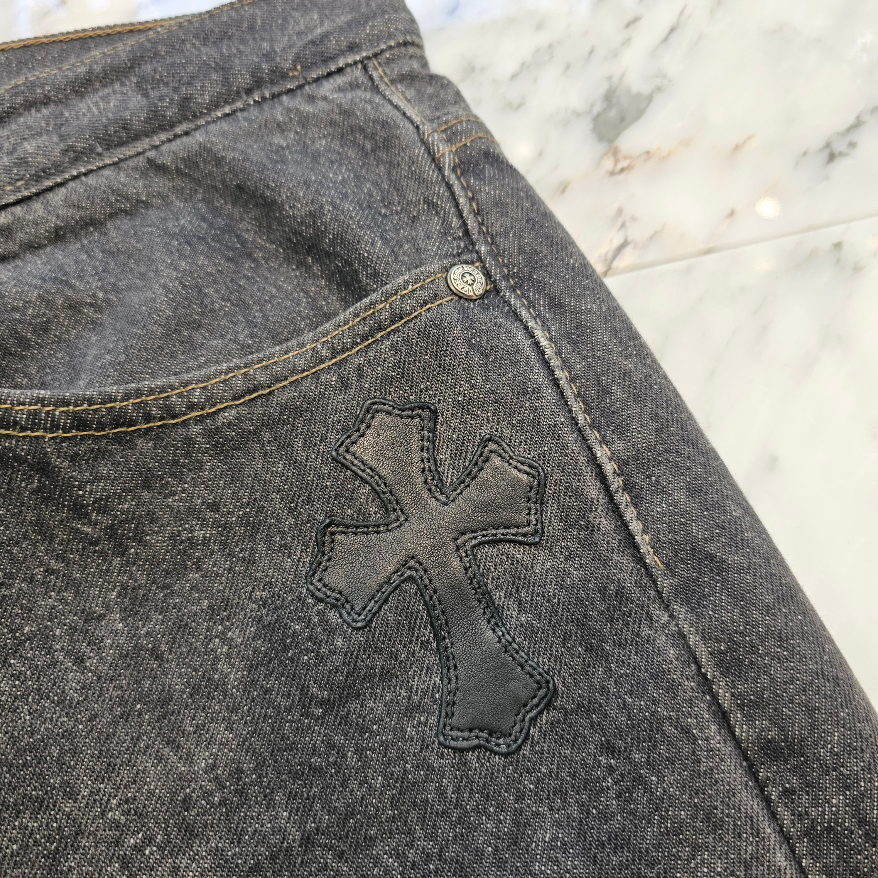CHROME HEARTS × Levi's Body VNTG Cross Leather Patch Denim Pants