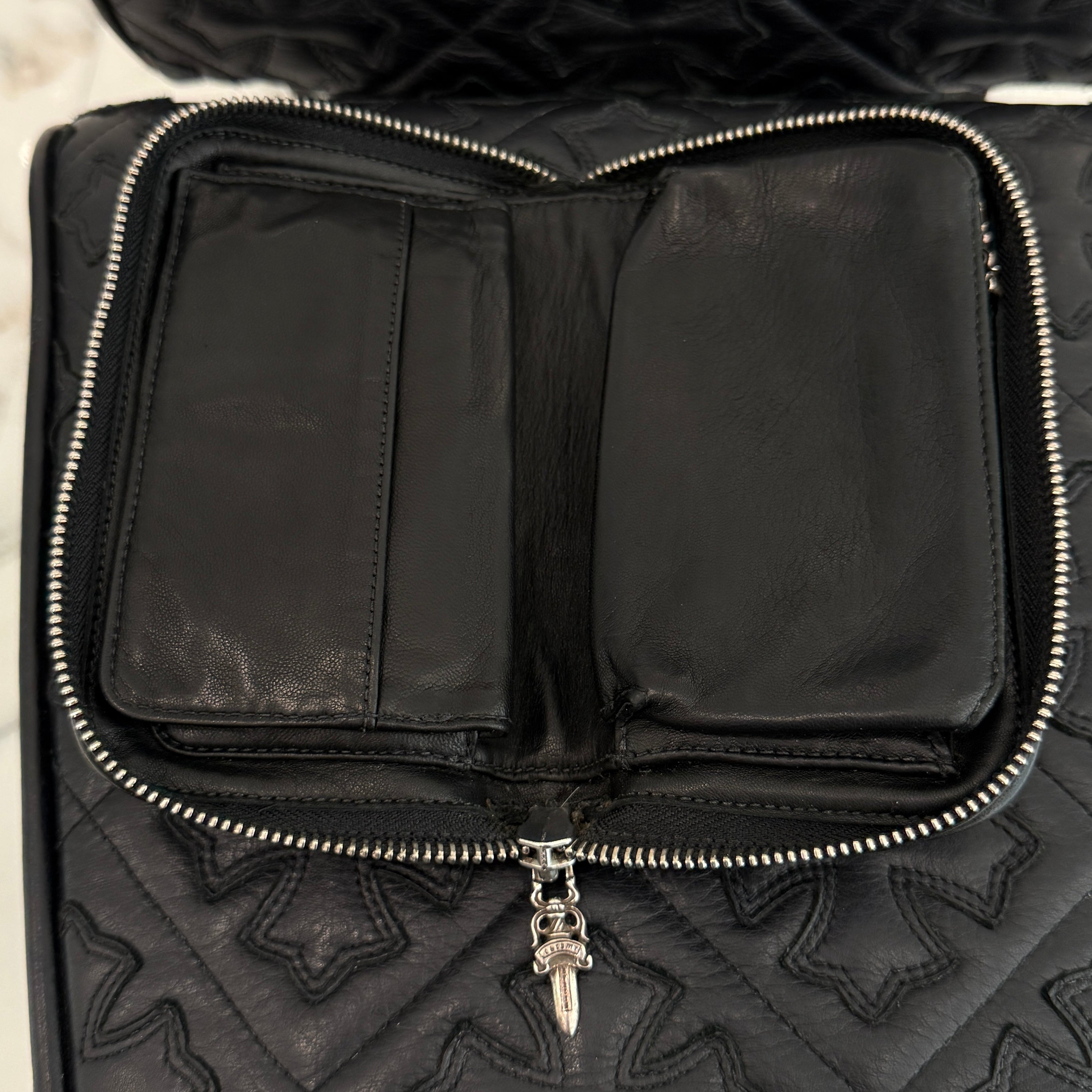 CHROME HEARTS Scroll Logo Label Round Zip Mini Wallet クロムハーツ スクロールロゴラベル ラウンドジップ ミニウォレット