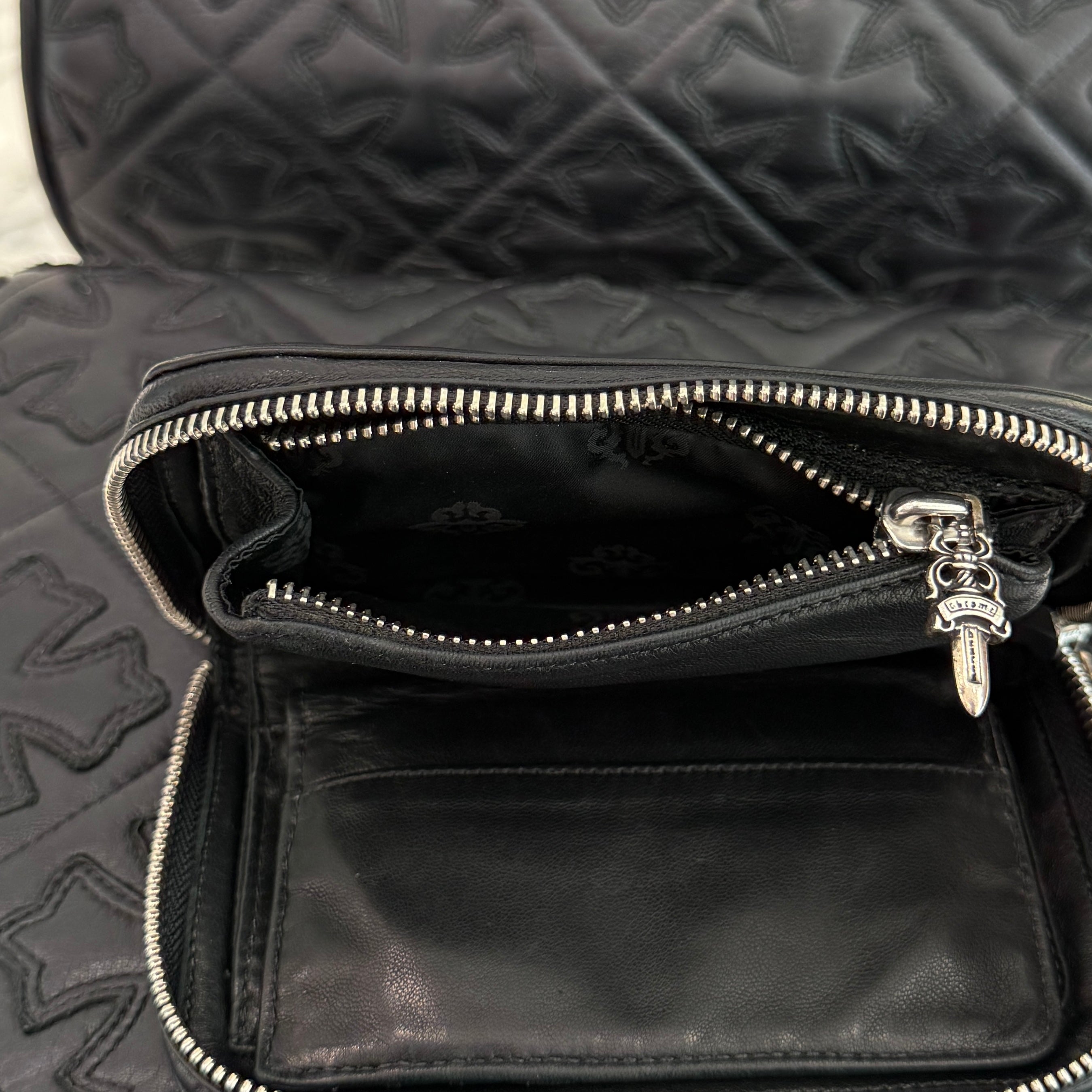 CHROME HEARTS Scroll Logo Label Round Zip Mini Wallet クロムハーツ スクロールロゴラベル ラウンドジップ ミニウォレット